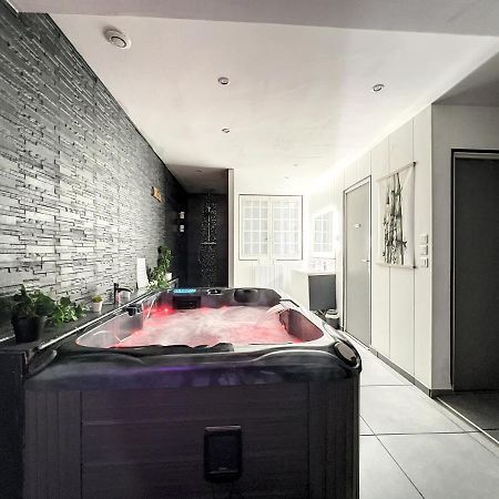 Dream Loft Jacuzzi - Sauna Brest Ngoại thất bức ảnh