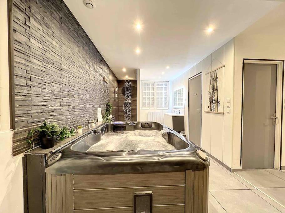 Dream Loft Jacuzzi - Sauna Brest Ngoại thất bức ảnh