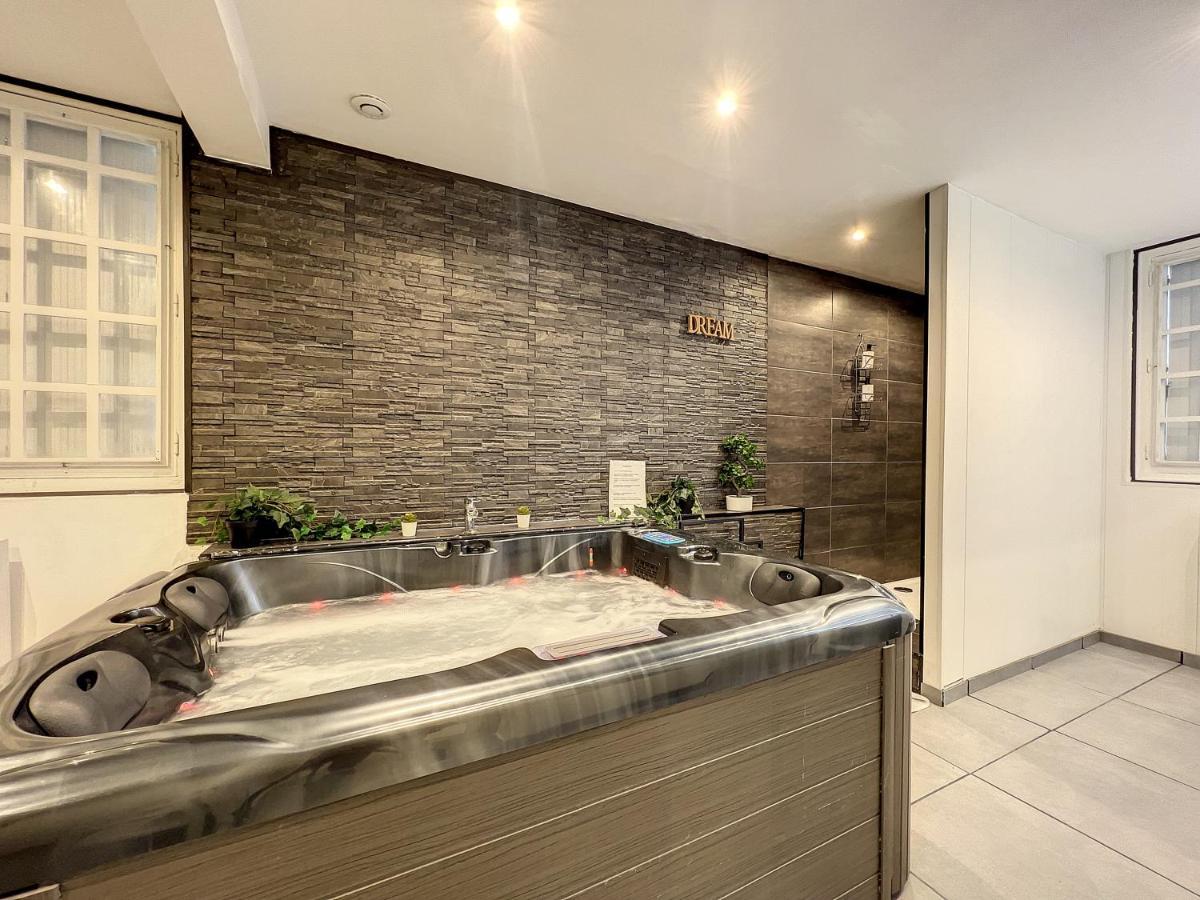 Dream Loft Jacuzzi - Sauna Brest Ngoại thất bức ảnh